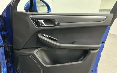 Porsche Macan I рестайлинг, 2017 год, 2 990 000 рублей, 29 фотография