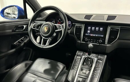 Porsche Macan I рестайлинг, 2017 год, 2 990 000 рублей, 32 фотография