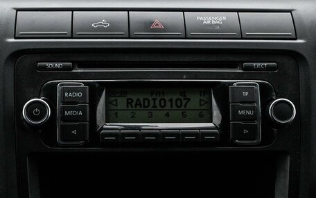 Volkswagen Amarok I рестайлинг, 2011 год, 1 689 000 рублей, 17 фотография