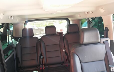 Peugeot Traveller I, 2020 год, 2 770 000 рублей, 5 фотография