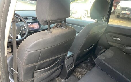 Renault Duster, 2022 год, 1 920 000 рублей, 18 фотография