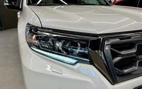 Toyota Land Cruiser Prado 150 рестайлинг 2, 2021 год, 6 700 000 рублей, 7 фотография