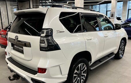 Toyota Land Cruiser Prado 150 рестайлинг 2, 2021 год, 6 700 000 рублей, 6 фотография