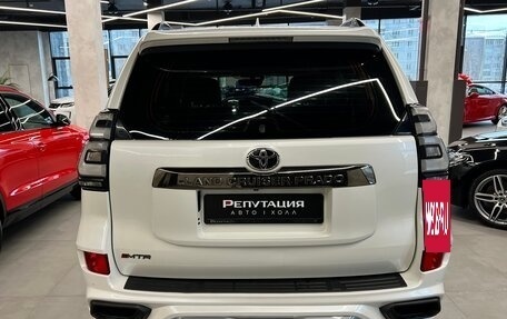 Toyota Land Cruiser Prado 150 рестайлинг 2, 2021 год, 6 700 000 рублей, 5 фотография