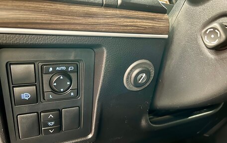 Toyota Land Cruiser Prado 150 рестайлинг 2, 2021 год, 6 700 000 рублей, 19 фотография