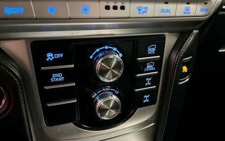 Toyota Land Cruiser Prado 150 рестайлинг 2, 2021 год, 6 700 000 рублей, 16 фотография