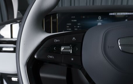 Geely Atlas, 2025 год, 3 230 000 рублей, 24 фотография