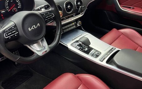 KIA Stinger I, 2021 год, 3 700 000 рублей, 8 фотография