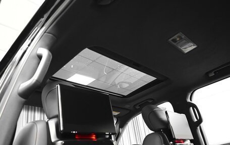 Toyota Land Cruiser, 2023 год, 12 499 000 рублей, 15 фотография