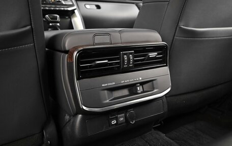 Toyota Land Cruiser, 2023 год, 12 499 000 рублей, 29 фотография