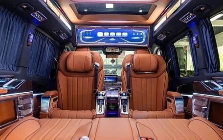 Mercedes-Benz V-Класс, 2025 год, 10 700 000 рублей, 3 фотография