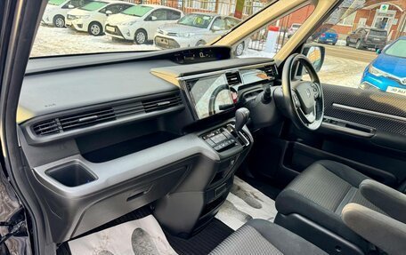 Honda Stepwgn IV, 2016 год, 1 899 000 рублей, 14 фотография