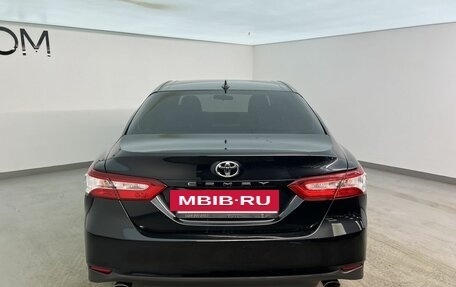 Toyota Camry, 2023 год, 3 590 000 рублей, 4 фотография