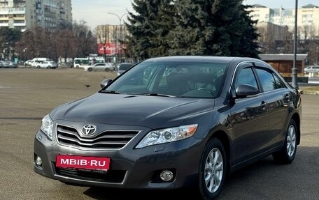 Toyota Camry, 2011 год, 5 800 000 рублей, 1 фотография