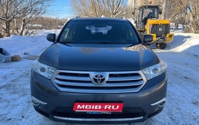 Toyota Highlander III, 2012 год, 1 900 000 рублей, 1 фотография