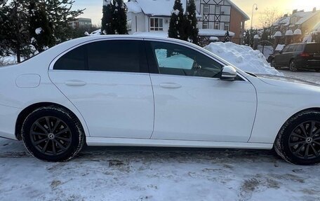 Mercedes-Benz E-Класс, 2020 год, 4 000 000 рублей, 6 фотография