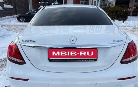 Mercedes-Benz E-Класс, 2020 год, 4 000 000 рублей, 8 фотография