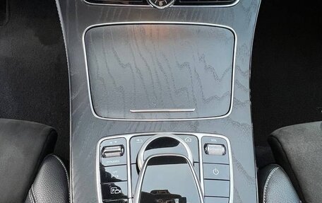 Mercedes-Benz E-Класс, 2020 год, 4 000 000 рублей, 23 фотография