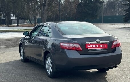 Toyota Camry, 2011 год, 5 800 000 рублей, 4 фотография