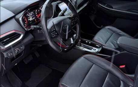 Chevrolet TrailBlazer, 2023 год, 1 700 000 рублей, 10 фотография