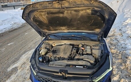 KIA K5, 2020 год, 2 350 000 рублей, 21 фотография