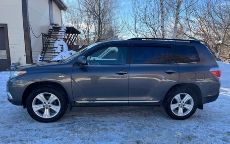 Toyota Highlander III, 2012 год, 1 900 000 рублей, 3 фотография