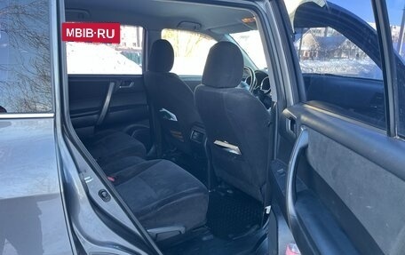 Toyota Highlander III, 2012 год, 1 900 000 рублей, 11 фотография