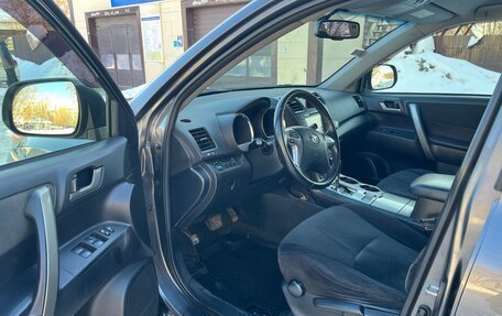 Toyota Highlander III, 2012 год, 1 900 000 рублей, 14 фотография