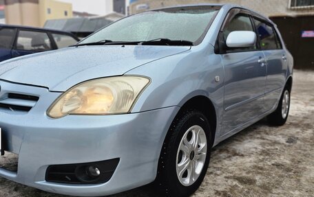 Toyota Corolla, 2004 год, 760 000 рублей, 2 фотография