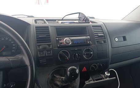 Volkswagen Transporter T5 рестайлинг, 2003 год, 980 000 рублей, 12 фотография