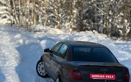 Audi A4, 1998 год, 300 000 рублей, 3 фотография