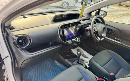 Toyota Aqua I, 2018 год, 1 289 000 рублей, 14 фотография