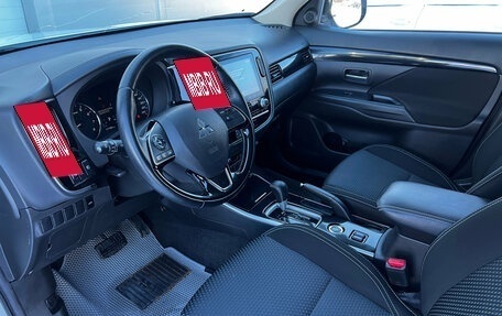 Mitsubishi Outlander III рестайлинг 3, 2022 год, 2 447 000 рублей, 7 фотография