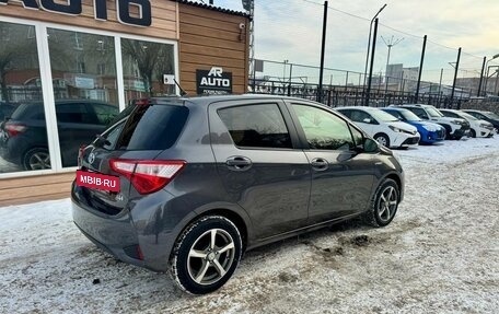 Toyota Vitz, 2017 год, 1 099 000 рублей, 10 фотография