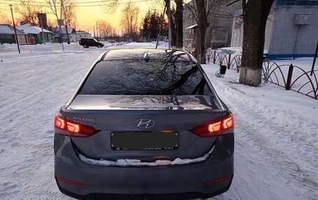 Hyundai Solaris II рестайлинг, 2017 год, 850 000 рублей, 4 фотография