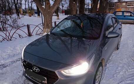 Hyundai Solaris II рестайлинг, 2017 год, 850 000 рублей, 9 фотография