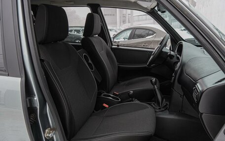 Chevrolet Niva I рестайлинг, 2018 год, 969 000 рублей, 8 фотография