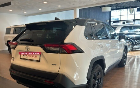 Toyota RAV4, 2021 год, 3 250 000 рублей, 6 фотография