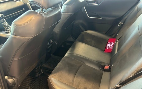 Toyota RAV4, 2021 год, 3 250 000 рублей, 14 фотография