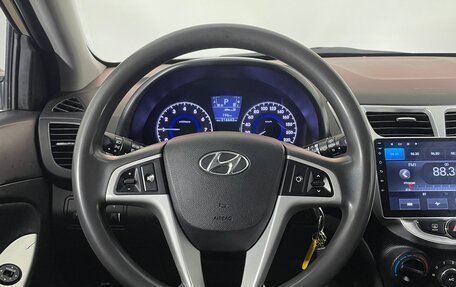 Hyundai Solaris II рестайлинг, 2013 год, 750 000 рублей, 11 фотография