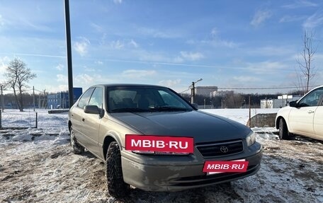 Toyota Camry, 2001 год, 650 000 рублей, 5 фотография