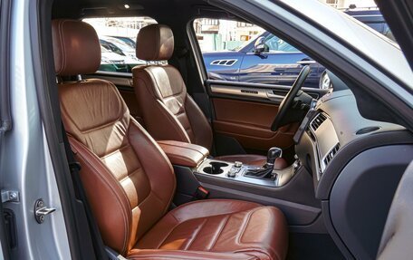 Volkswagen Touareg III, 2016 год, 3 040 000 рублей, 8 фотография