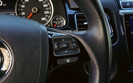 Volkswagen Touareg III, 2016 год, 3 040 000 рублей, 17 фотография