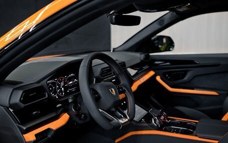 Lamborghini Urus I, 2025 год, 42 000 000 рублей, 6 фотография