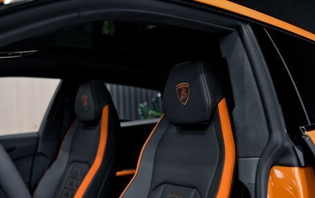 Lamborghini Urus I, 2025 год, 42 000 000 рублей, 9 фотография