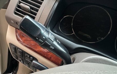 Toyota Land Cruiser Prado 120 рестайлинг, 2007 год, 2 700 000 рублей, 9 фотография