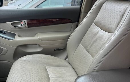 Toyota Land Cruiser Prado 120 рестайлинг, 2007 год, 2 700 000 рублей, 5 фотография