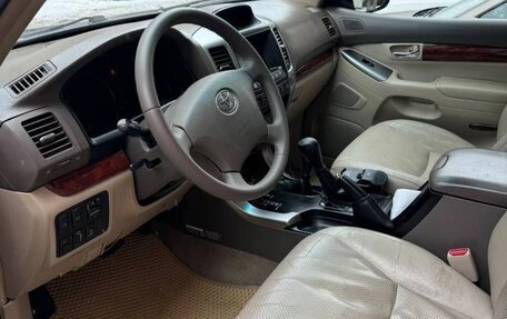 Toyota Land Cruiser Prado 120 рестайлинг, 2007 год, 2 700 000 рублей, 4 фотография