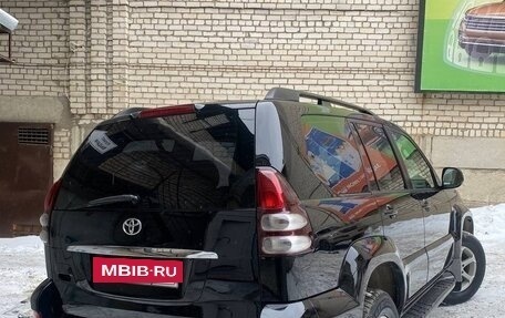 Toyota Land Cruiser Prado 120 рестайлинг, 2007 год, 2 700 000 рублей, 2 фотография