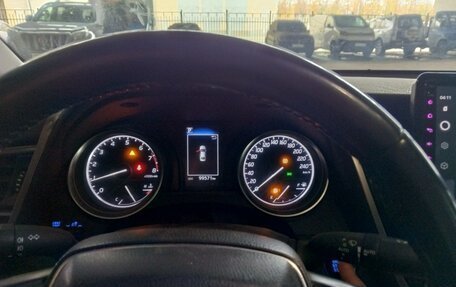 Toyota Camry, 2022 год, 1 890 000 рублей, 5 фотография